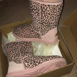 Women’s Ugg Australia Pink Leopard Print Boots